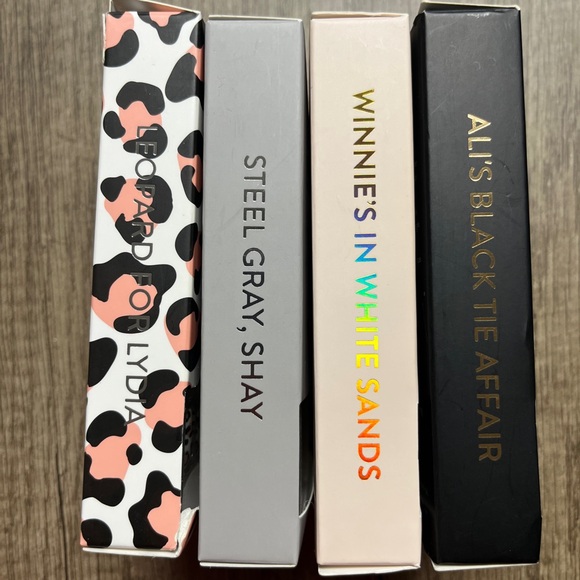 Red Aspen Nail dash press on nail bundle, set of 4, two used - Picture 4 of 7